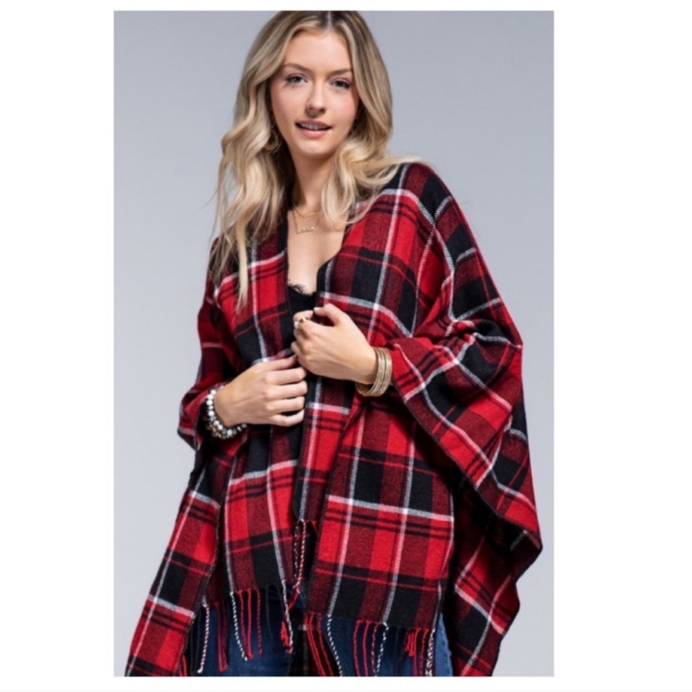 Soft Buffalo Plaid Ruana Poncho - Picture 2 of 7